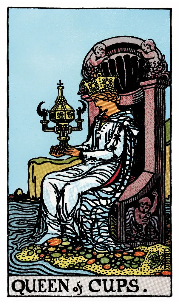Ý nghĩa lá bài Queen of Cups